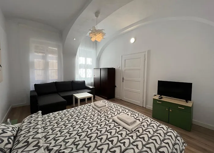 Cosy Home In The Heart Of Old Brasov